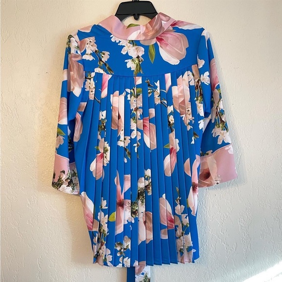 Ted Baker Floral Harmony Kimono Jacket - Picture 7 of 9